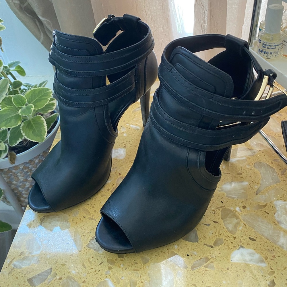Michael Kors black ankle heels size 7